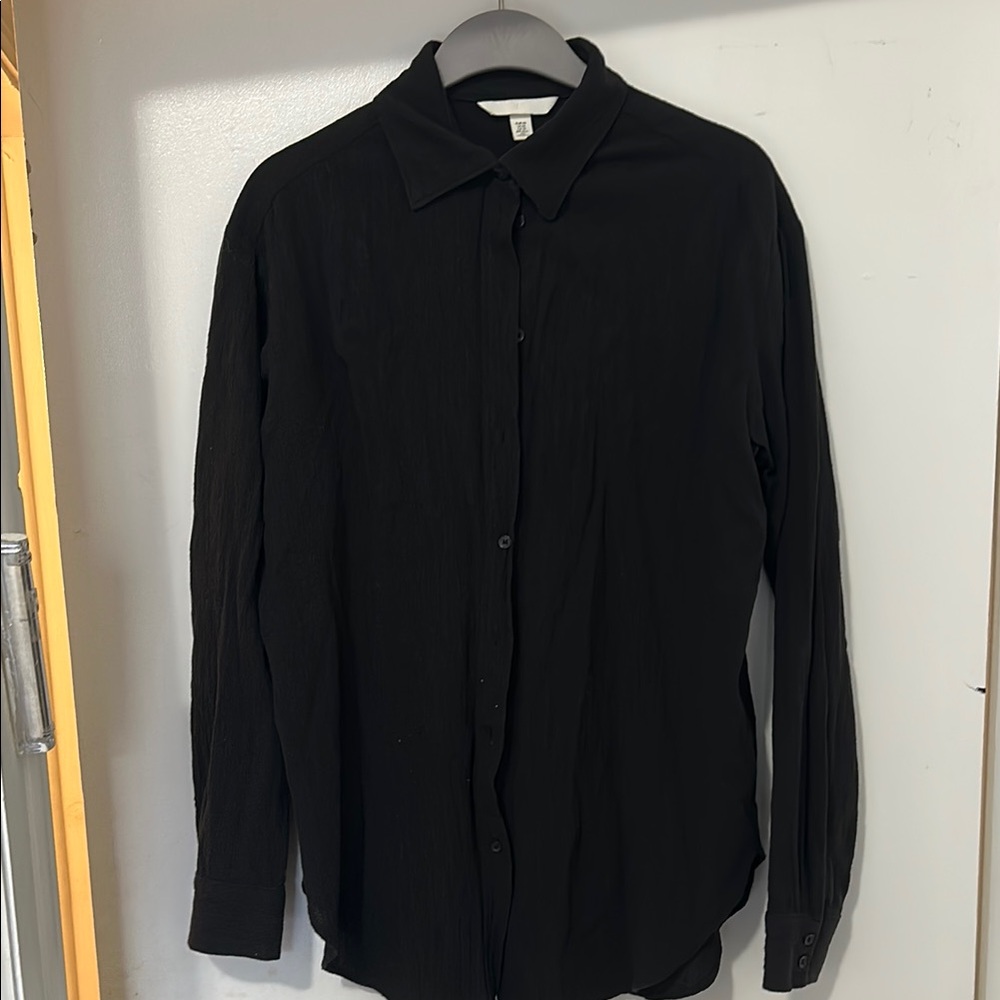 H&M Textured Black Collared Shirt